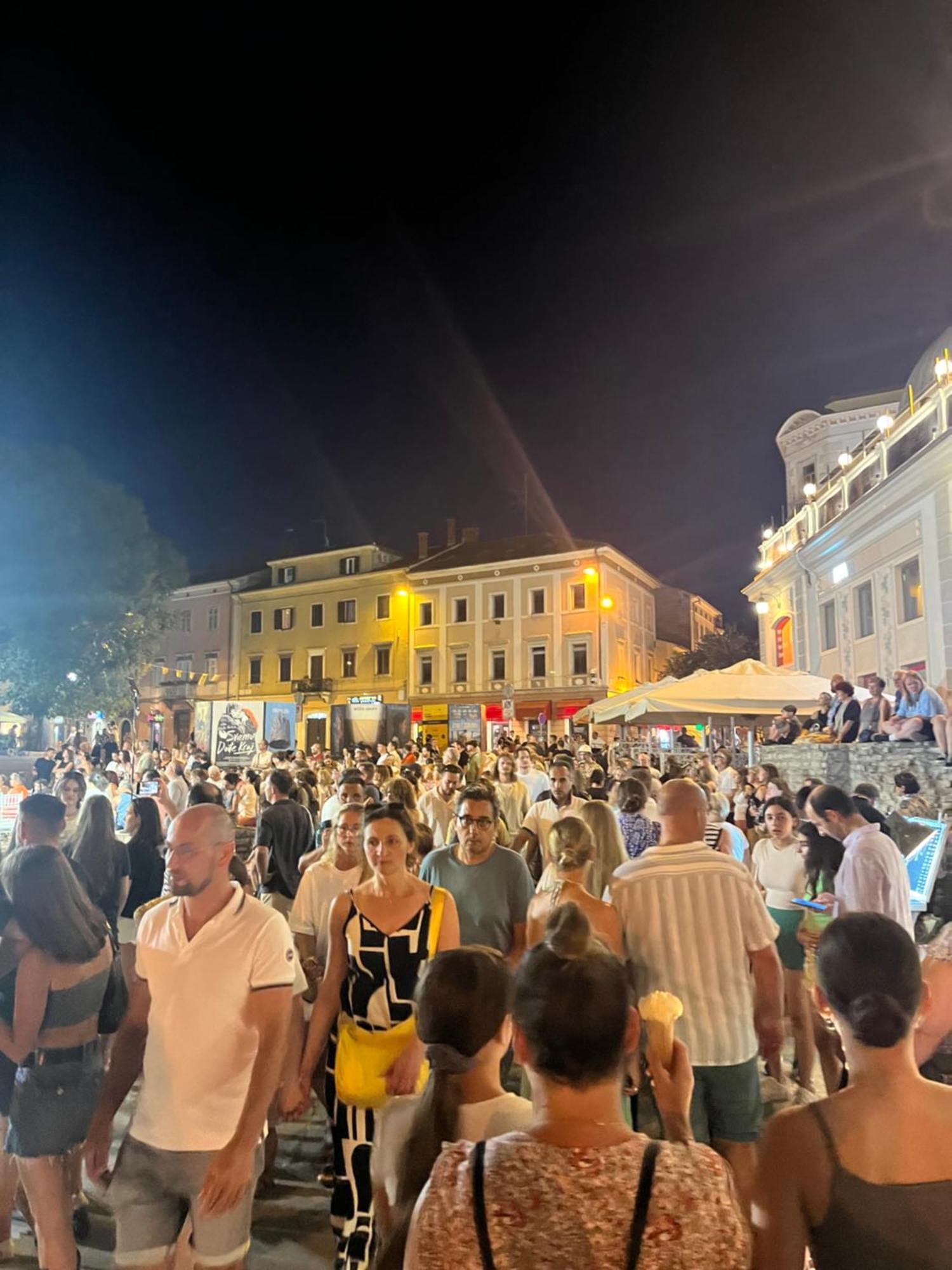 Apartman Niko Pula Exteriér fotografie